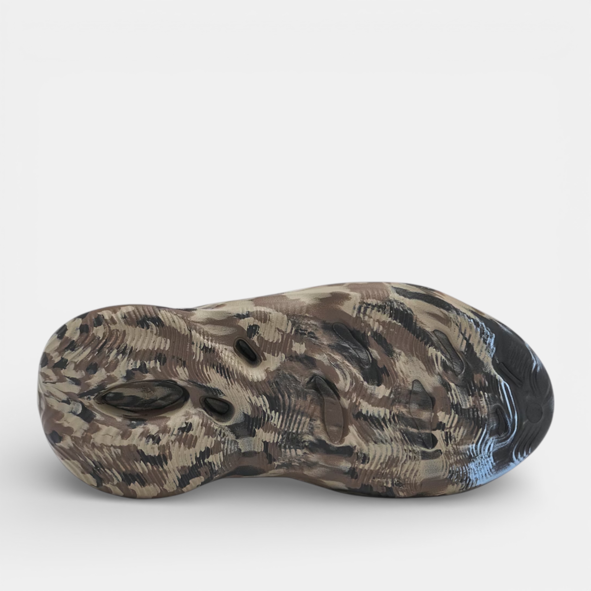 Adidas Yeezy Foam RNR MX Cinder – Image 3